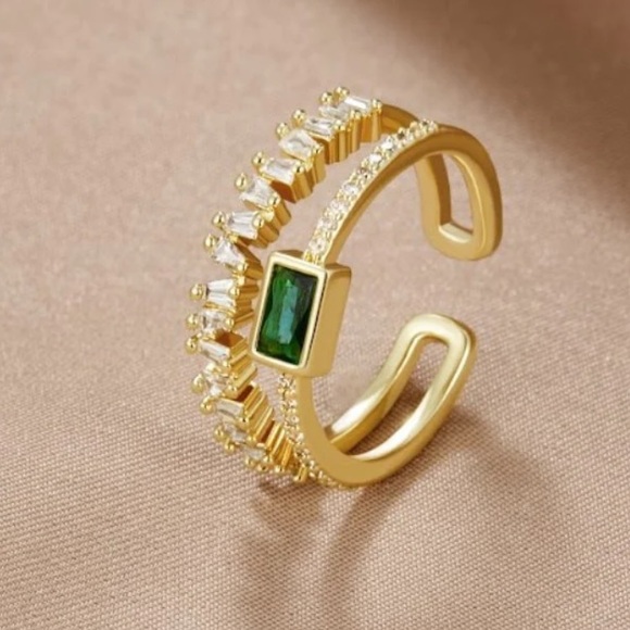 Layered Green Crystal Ring - Picture 3 of 4